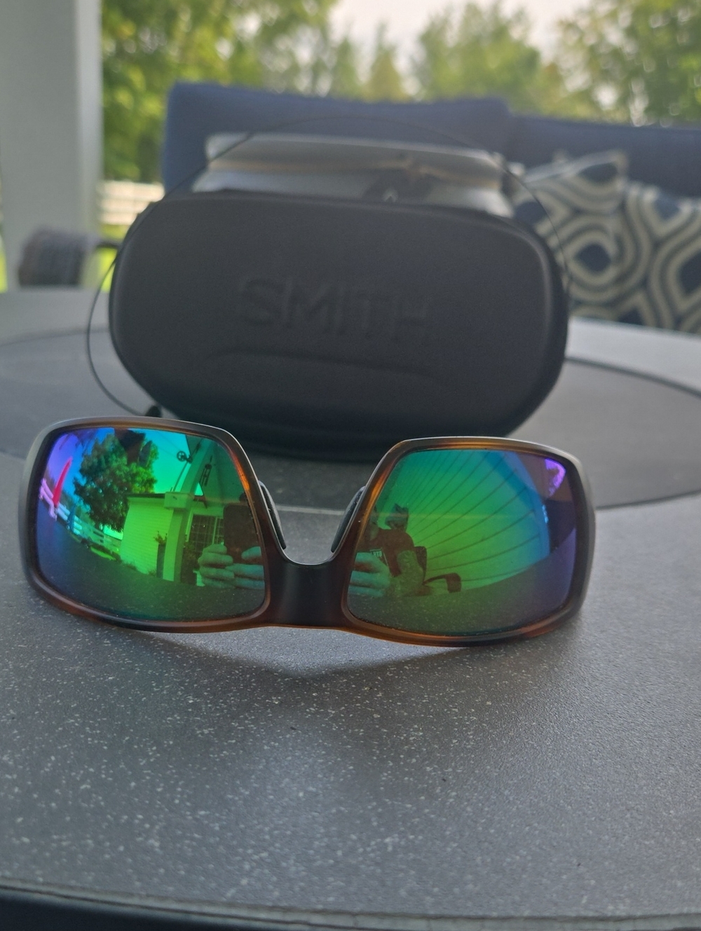 SMITH Guides Choice Mens Matte Tortoise with Green/Blue Mirrored Glass Lens.